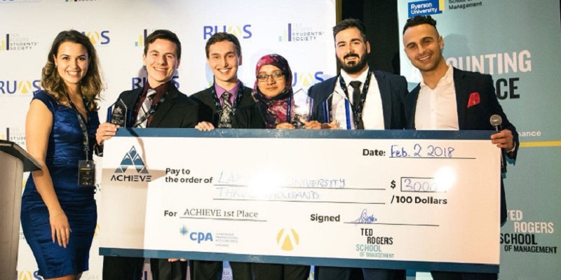 Học sinh Lakehead University chiến thắng cuộc thi lớn nhất Canada trong lĩnh vực Tài chính – Kế Toán