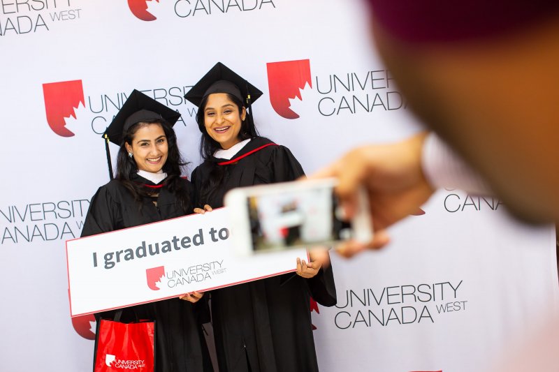 Du học Canada - Đừng bỏ lỡ cơ hội nhận học bổng lên tới 18,900 CAD Bậc Đại học tại trung tâm Vancouver cho kỳ 2020