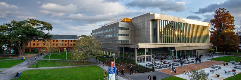 Học tập tại Henley Business School - University of Reading - Trường Kinh doanh hàng đầu Anh Quốc