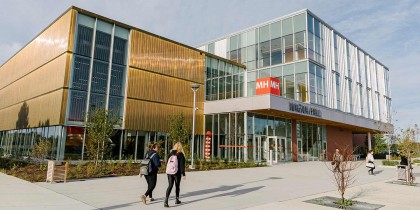  Tạ Tiến Phú du học ngành Kỹ sư điện tử tại trường Seneca College - Trường cao đẳng công lập lớn nhất Toronto, Canada