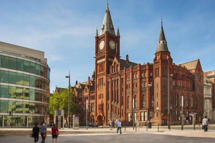Đinh Thụy Như Thảo - Theo đuổi chương trình Thạc sĩ Marketing tại trường Đại học Liverpool - 1 trong những trường Đại học Nghiên cứu nổi tiếng tại Anh