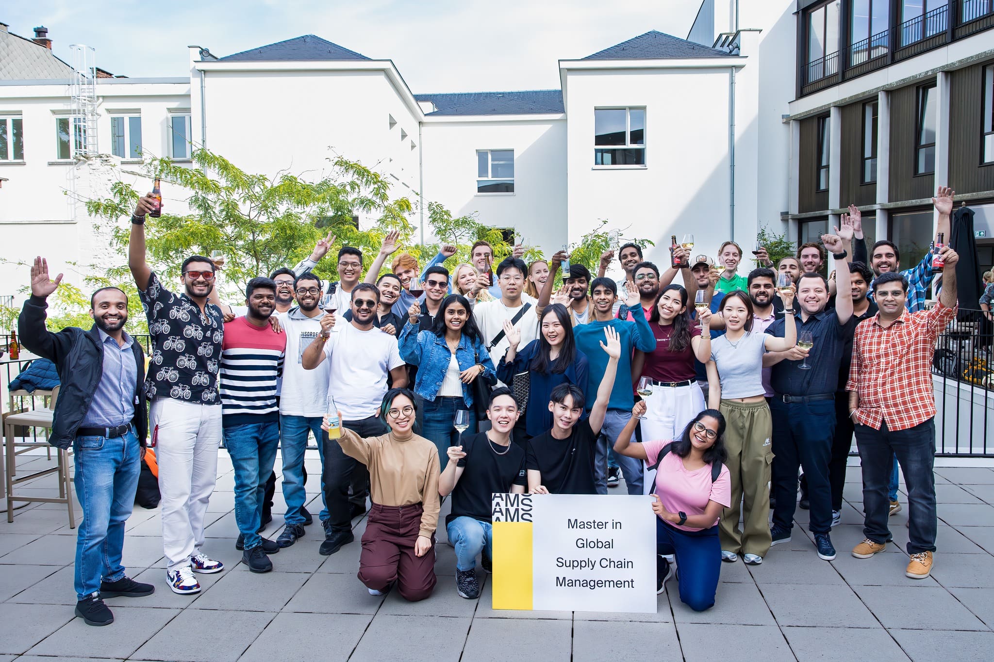 Hành trình thần tốc đưa Lâm Vĩnh Đạt tới Bỉ – Khi quyết tâm gặp đúng người đồng hành