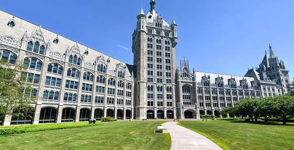 Trần Lê Ngọc Minh – Chinh phục học bổng và ước mơ du học Canada