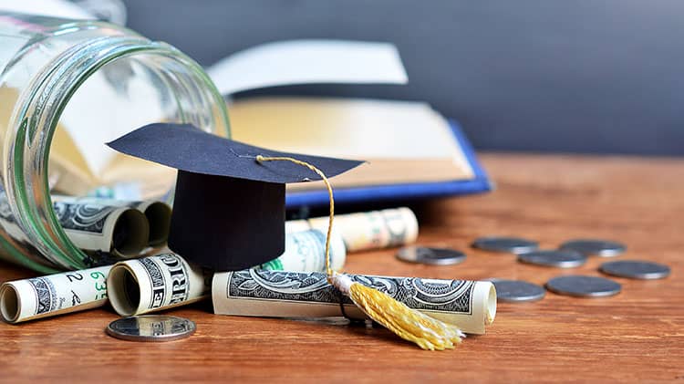 6 Điều cần biết về Học Bổng Merit Aid