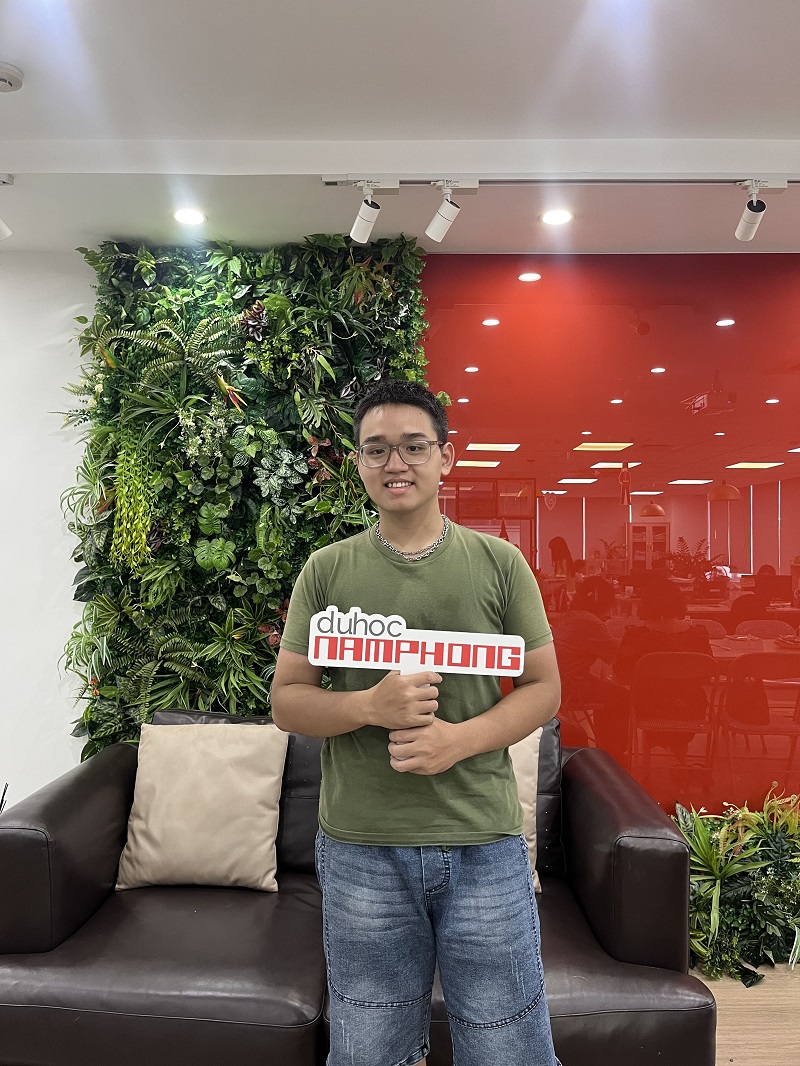 Nguyễn Cao Huy – Université de Montréal, Canada chinh phục học bổng gần 50% học phí