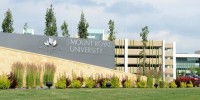 Vũ Minh Đức chính thức nhập học Mount Royal University tại Canada