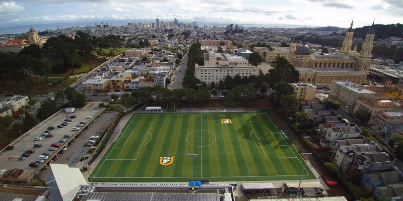 Truong Dai hoc University of San Francisco-Negoesco Stadium